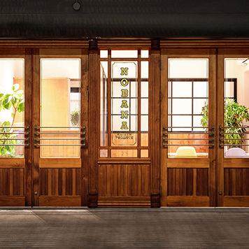 店舗のドア、外装の制作 NOTEWORKS